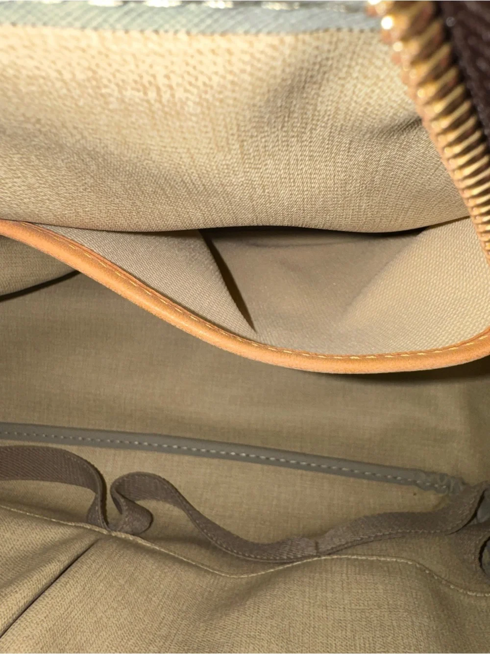 Louis Vuitton Deauvulle Brown Monogram Canvas Top-Handle Bag